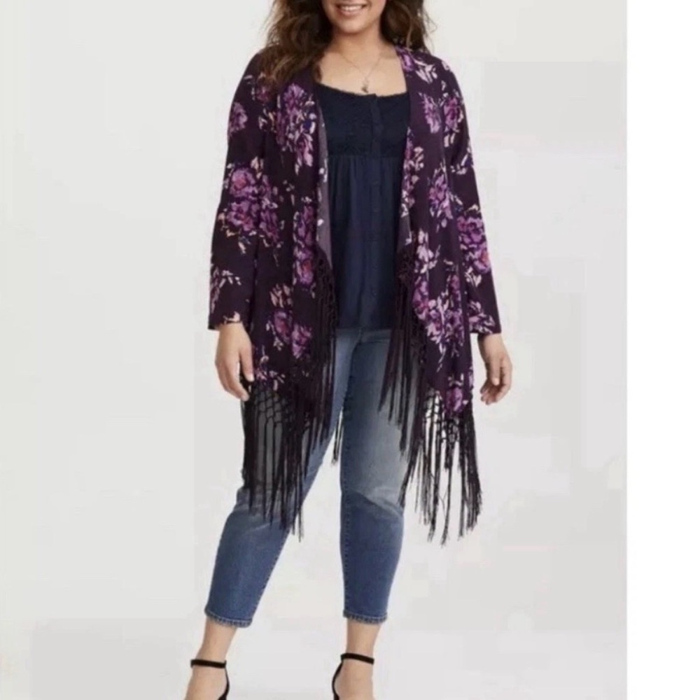 Torrid Open Kimono Women's Size 4X Purple Floral Fringe Boho Hippie Festival